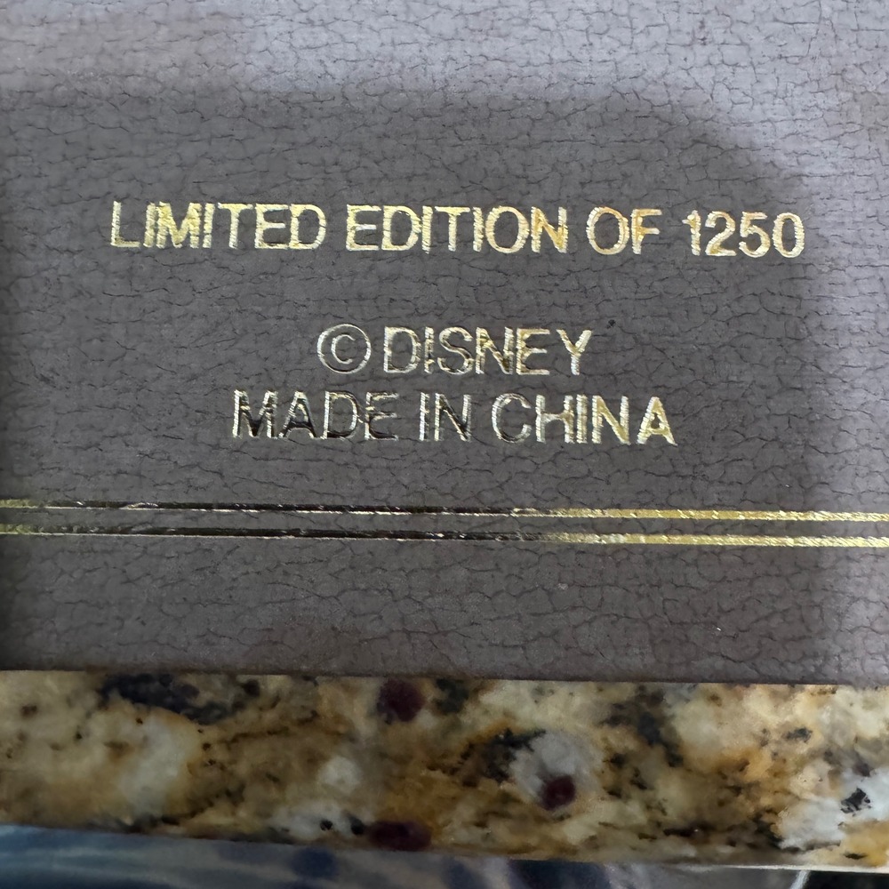 Disney A Family Pin Gathering 2004 Epcot Limited Edition 1250 Box Set 5 Pins - Picture 9 of 10